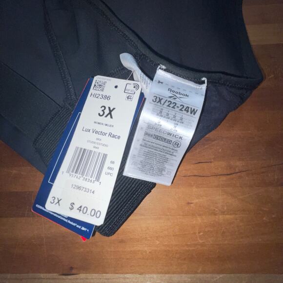 Reebok Lux Vector Medium Impact Racerback Bra black 3X - Picture 7 of 8